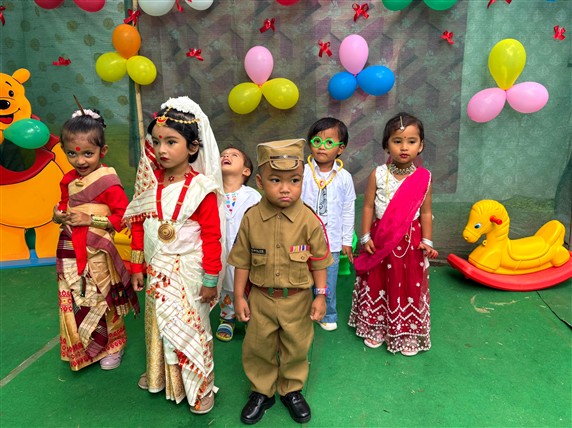 Wonderdale Juniors Students in Cultural & Fancy Dress